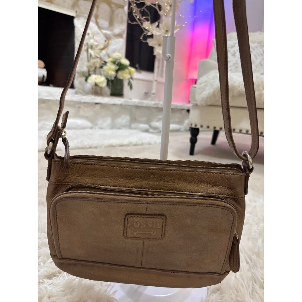 Fossil Brown Leather Crossbody Purse Adjustable Strap & Multiple  Compartments